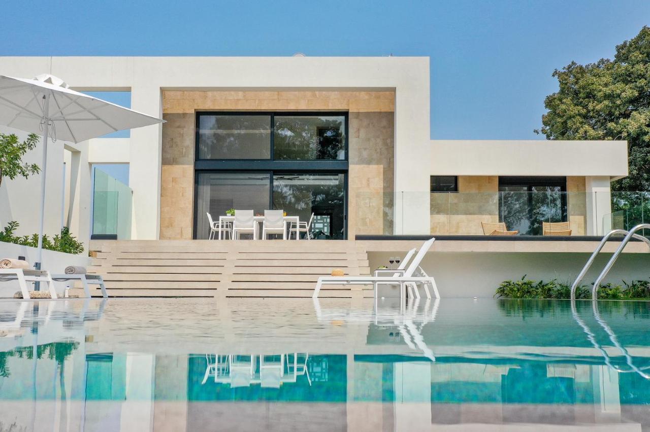 Aurum Villas 伊利索斯 外观 照片