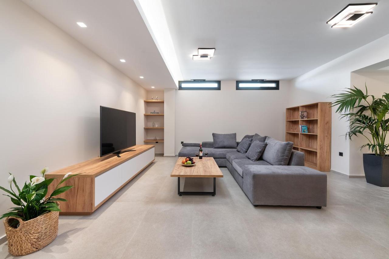 Aurum Villas 伊利索斯 外观 照片