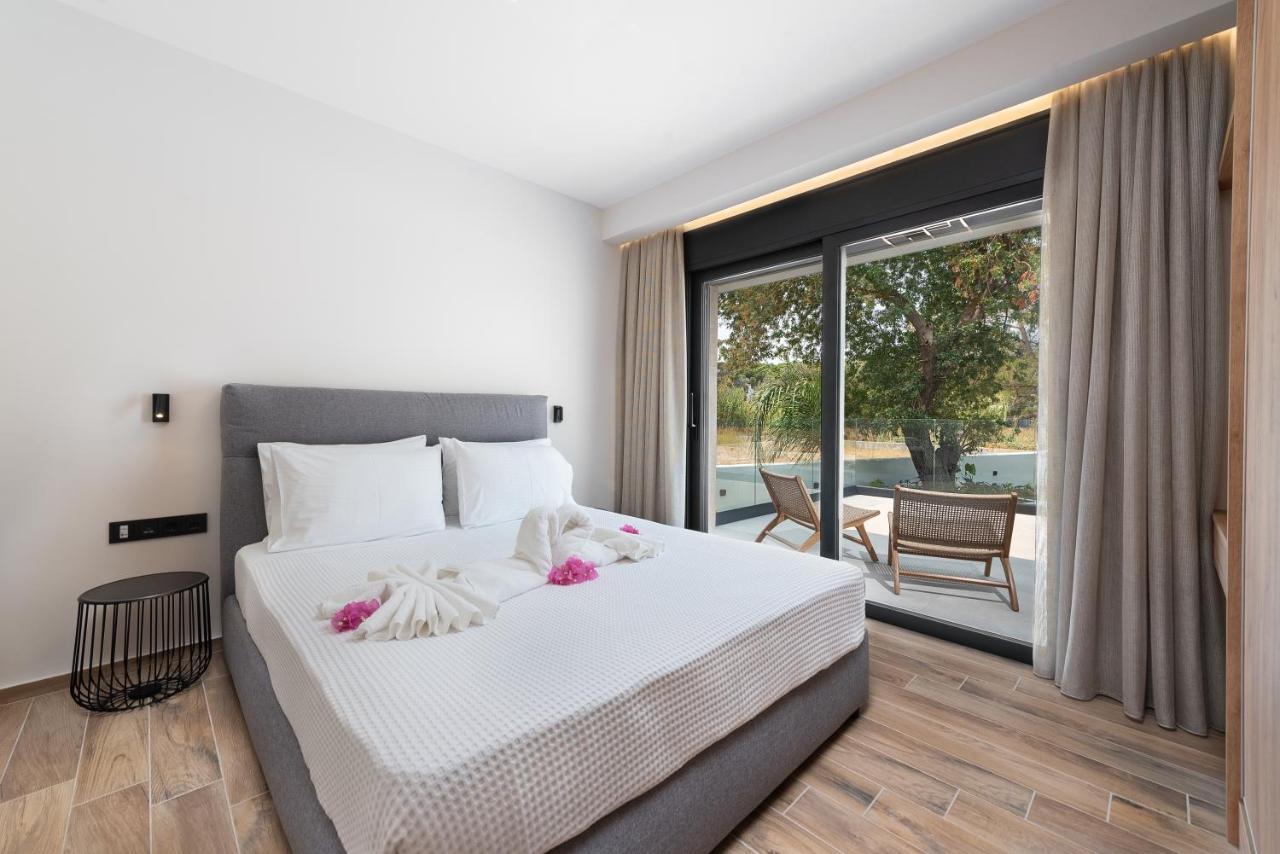 Aurum Villas 伊利索斯 外观 照片