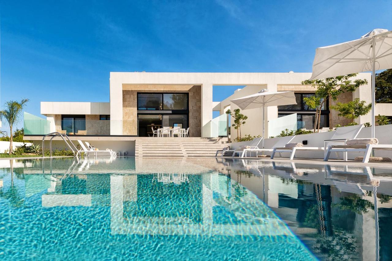 Aurum Villas 伊利索斯 外观 照片
