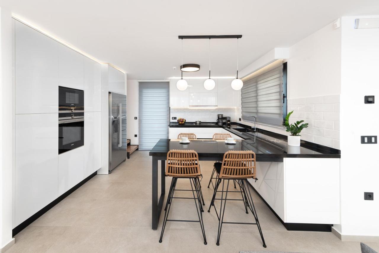 Aurum Villas 伊利索斯 外观 照片