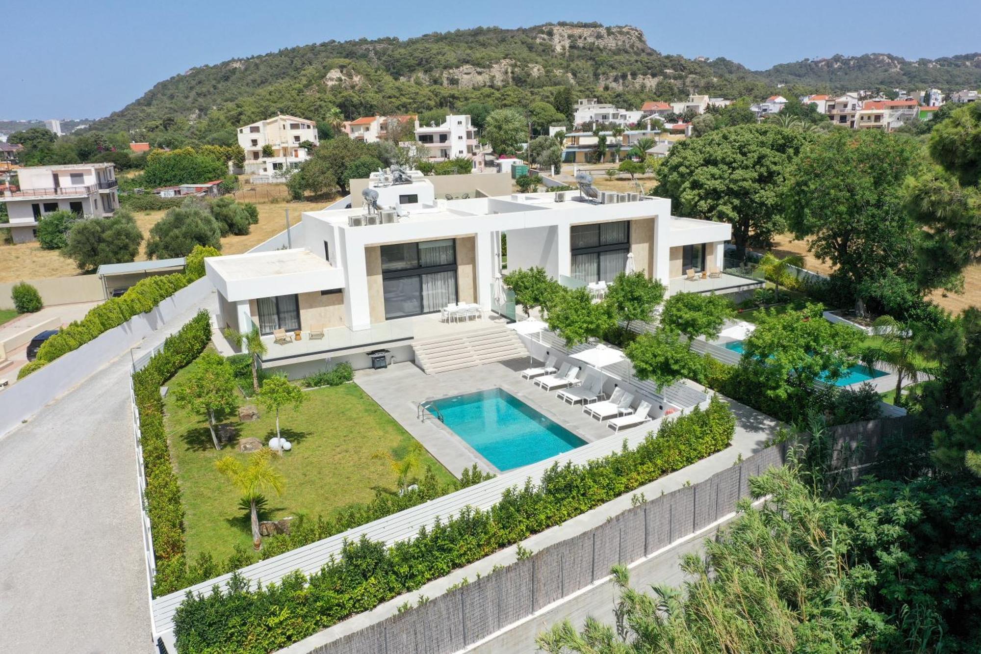 Aurum Villas 伊利索斯 外观 照片